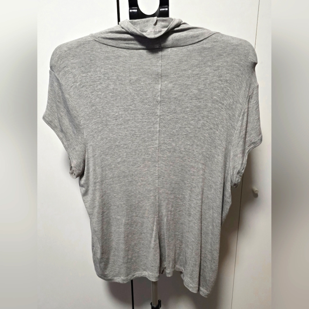 Gray Top